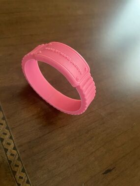 Marc Jacobs light Pink Ribbed Silicone Cuff